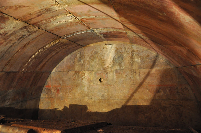 Fig. 3. The so-called “Tomb of Hecatomnus” in Mylasa. View of the main chamber’s ceiling. Source: http://milas-mylasa.blogspot.com/2016/10/milas-hekatomnos-anitinin-ici-ve-kacak.html (accessed on October 15, 2017)